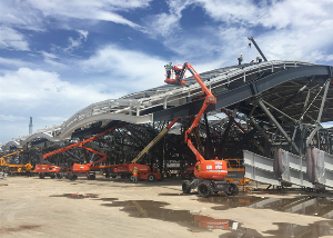 自行走曲臂式高空作業平臺